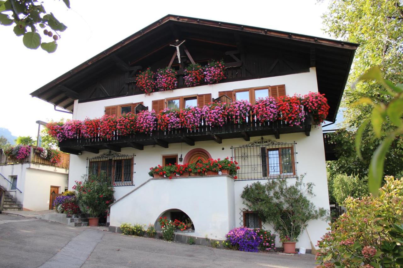 Moserhof Marling Buitenkant foto